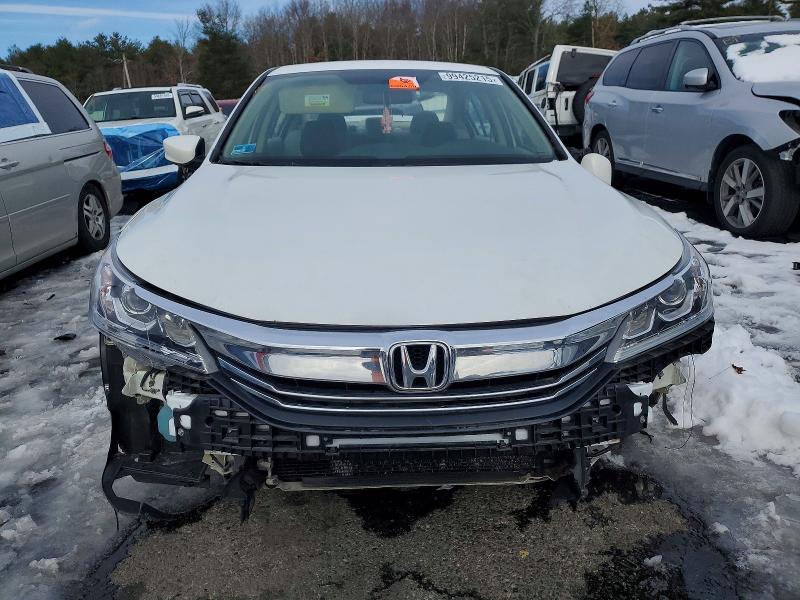 Photo 5 from auction – 2017 HONDA ACCORD with VIN 1HGCR2F31HA189474