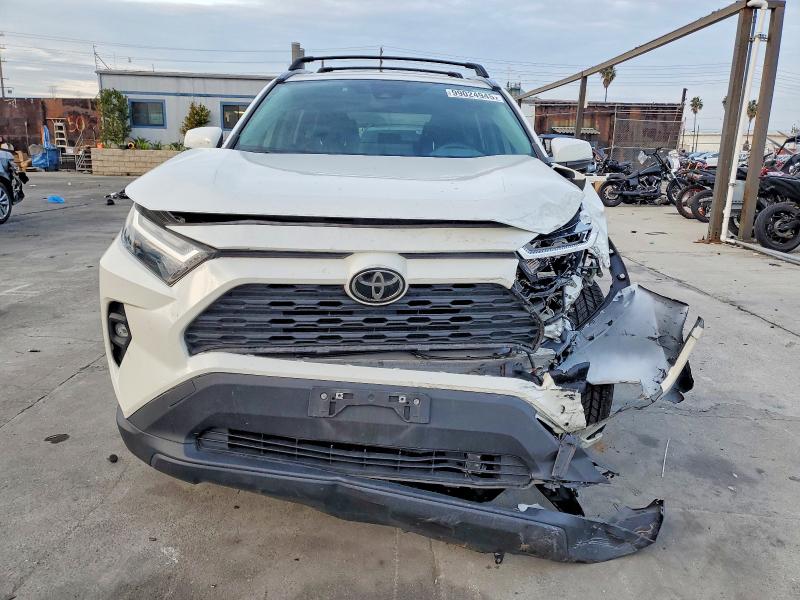 Photo 5 from auction – 2022 TOYOTA RAV4 XLE P with VIN JTMC1RFVXND086385
