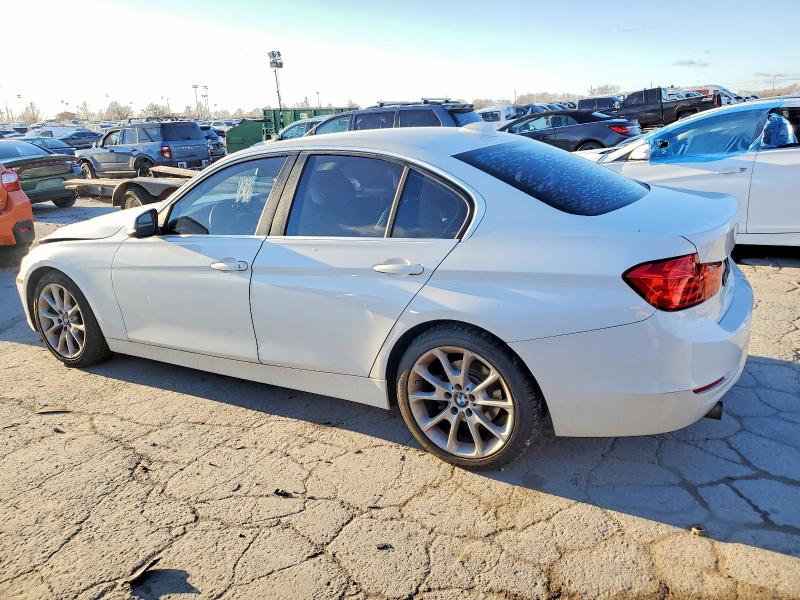 Zdjęcie 2 z aukcji – 2015 BMW 320 I z VIN WBA3B1C56FK139208