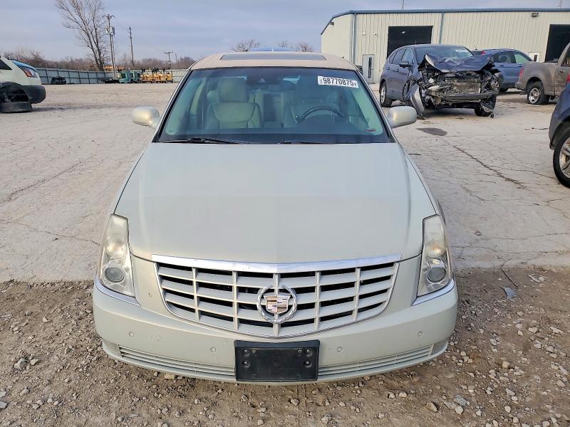 Photo 5 from auction – 2010 CADILLAC DTS with VIN 1G6KH5EY2AU111546