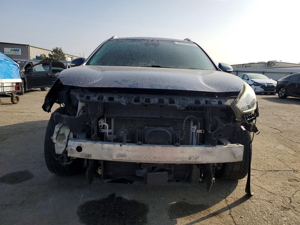 Photo 5 from auction – 2017 KIA NIRO EX TO with VIN KNDCE3LC6H5060238