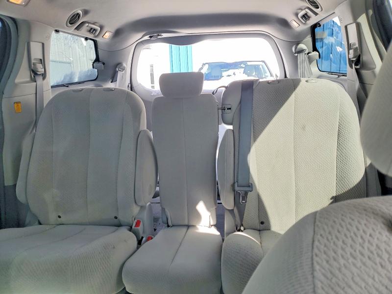 Photo 10 from auction – 2012 TOYOTA SIENNA with VIN 5TDKK3DC1CS263866