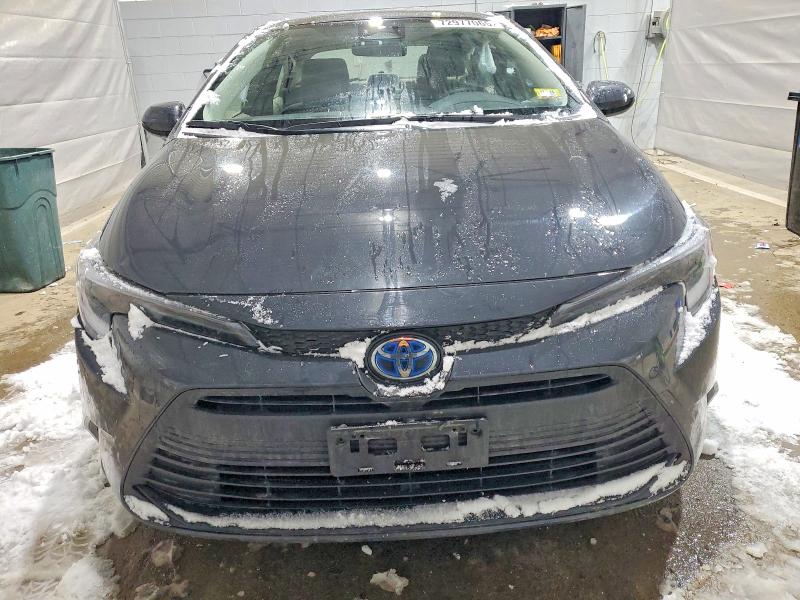 Photo 5 from auction – 2024 TOYOTA COROLLA with VIN JTDBCMFE6R3059379