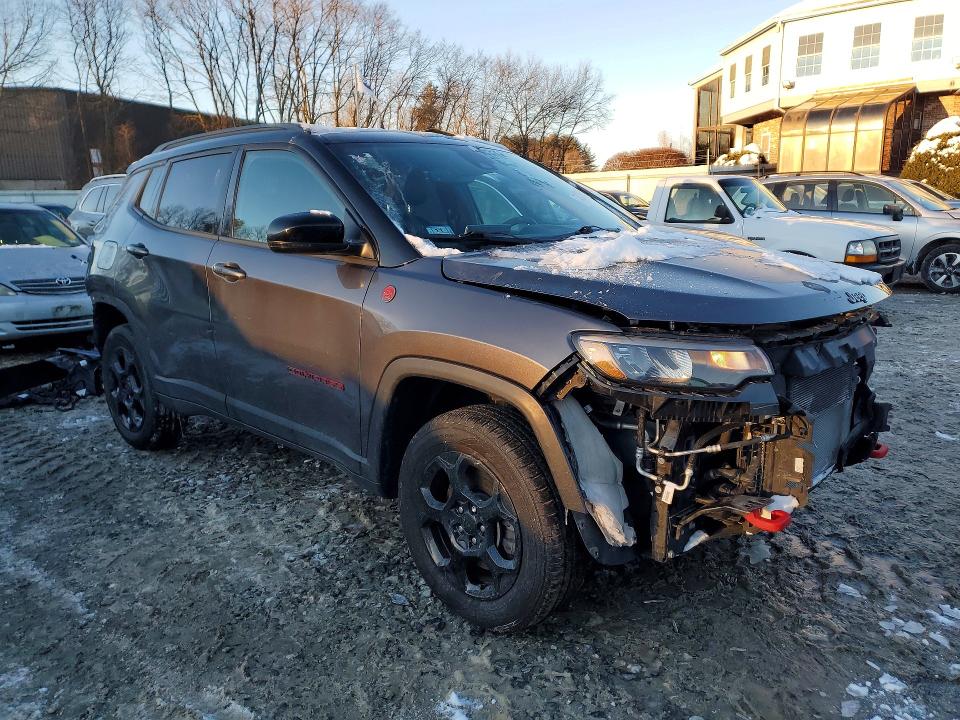 Photo 4 from auction – 2023 JEEP COMPASS with VIN 3C4NJDDN0PT564812