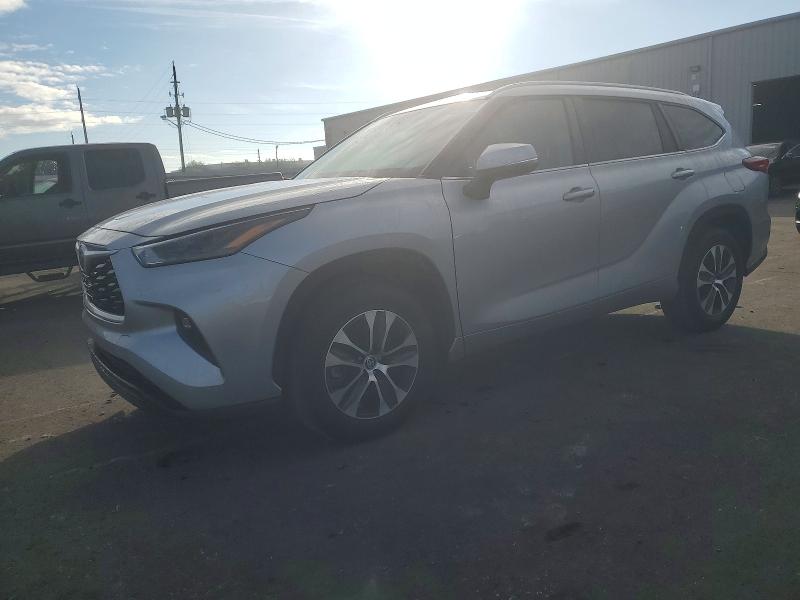TOYOTA HIGHLANDER 2023 with VIN 5TDKDRAH8PS511081 - Photo from auction