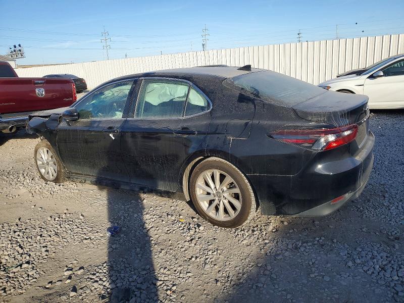 Photo 2 from auction – 2022 TOYOTA CAMRY with VIN 4T1C11AK1NU664819