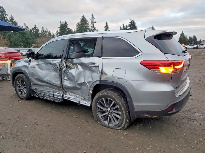 Photo 2 from auction – 2019 TOYOTA HIGHLANDER with VIN 5TDJGRFH5KS076489