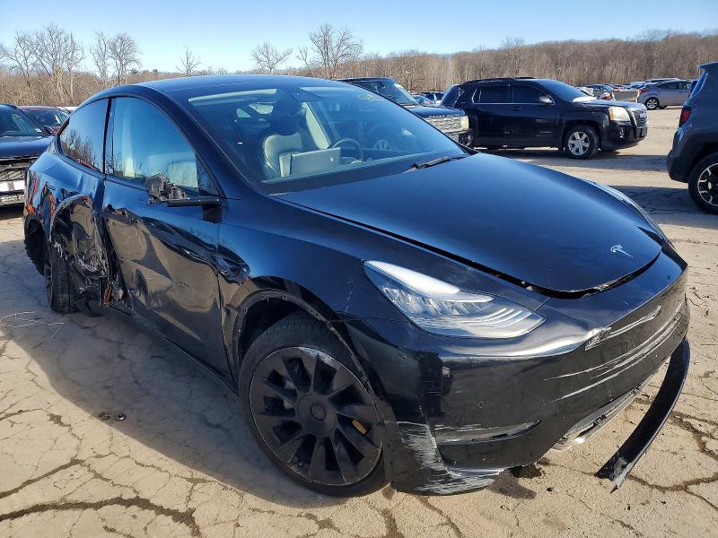Photo 4 from auction – 2020 TESLA MODEL Y with VIN 5YJYGDEEXLF042806