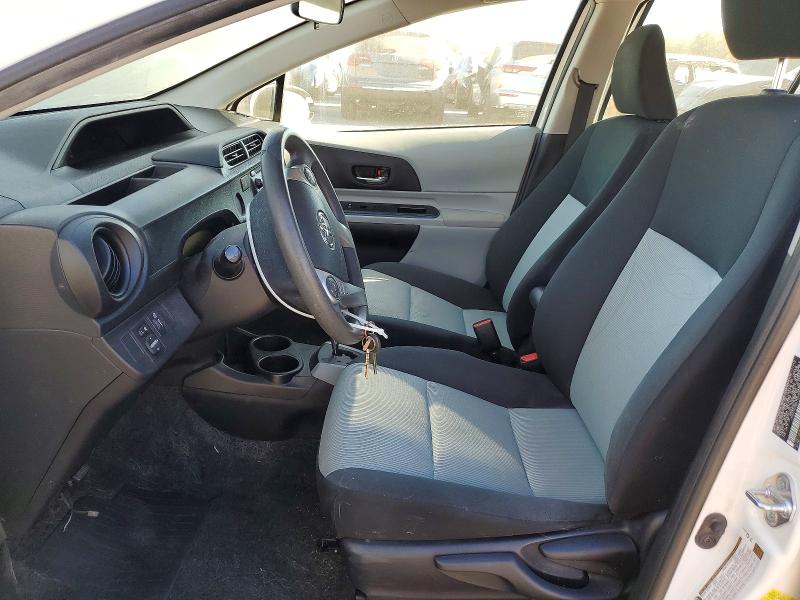 Photo 7 from auction – 2013 TOYOTA PRIUS C with VIN JTDKDTB38D1057682