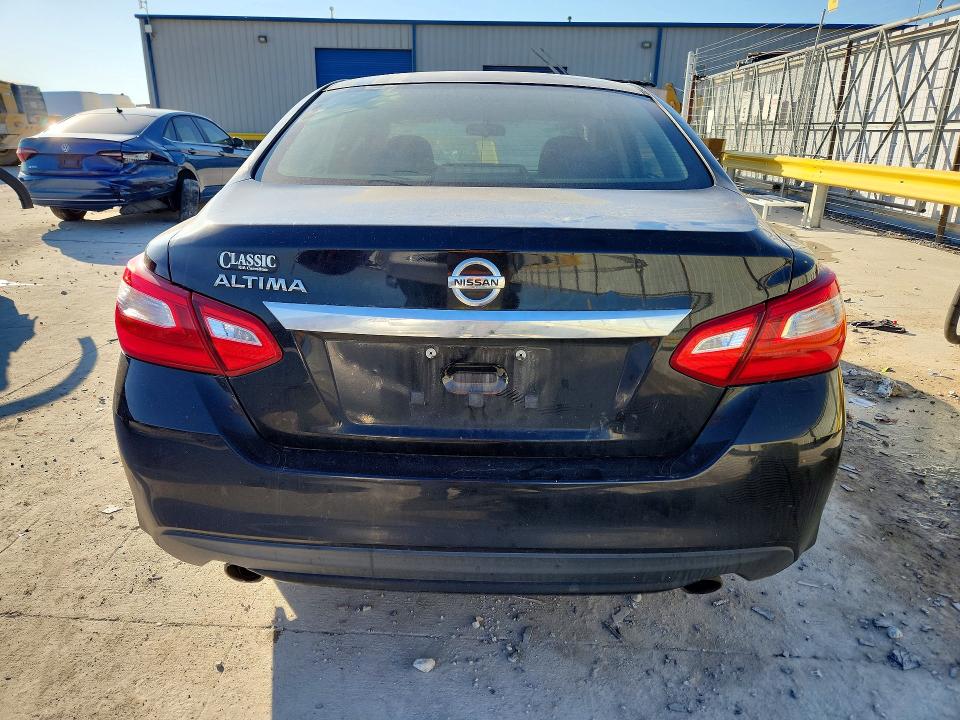 Photo 6 from auction – 2017 NISSAN ALTIMA with VIN 1N4AL3AP5HN332304