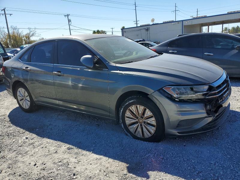 Photo 4 from auction – 2020 VOLKSWAGEN JETTA S with VIN 3VWCB7BU6LM017674