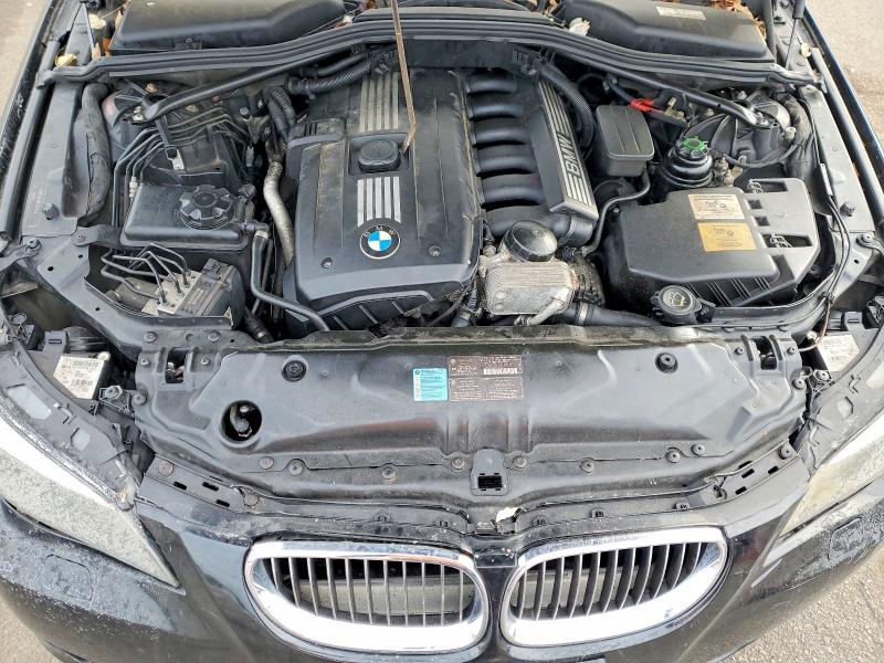 Photo 11 from auction – 2009 BMW 528 XI with VIN WBANV13529C155940