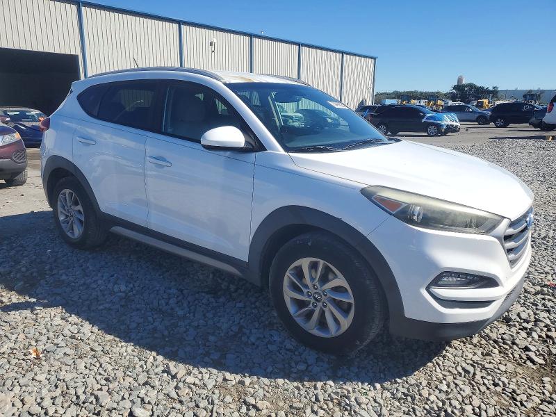 Photo 4 from auction – 2017 HYUNDAI TUCSON LIM with VIN KM8J33A49HU325440