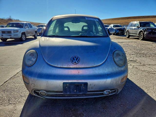 Photo 5 from auction – 2000 VOLKSWAGEN NEW BEETLE with VIN 3VWCA21C3YM425703