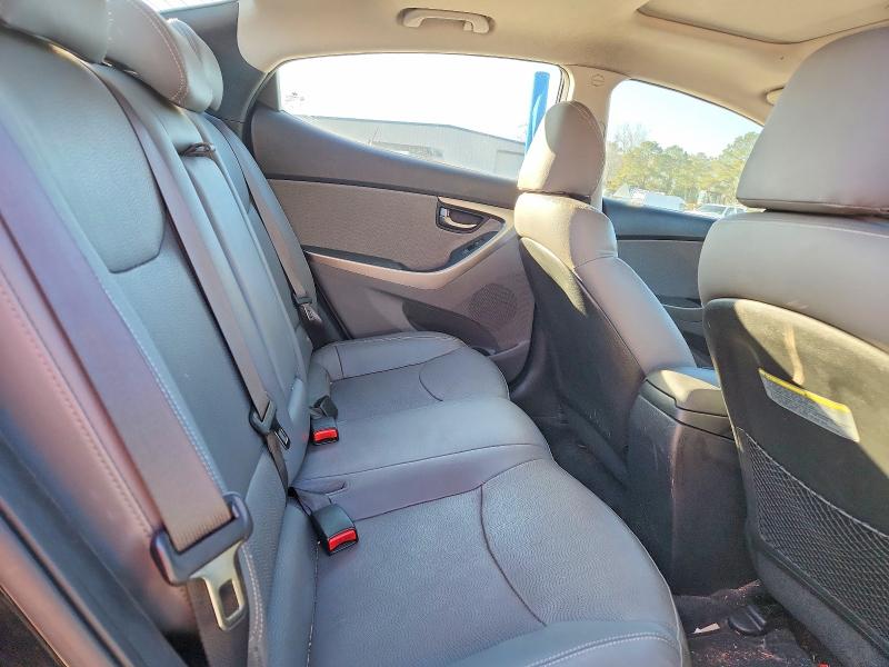 Photo 10 from auction – 2012 HYUNDAI ELANTRA GL with VIN KMHDH4AE2CU272053