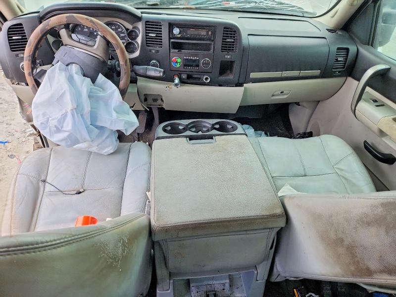Photo 8 from auction – 2008 CHEVROLET SILVERADO with VIN 2GCEK13M981183810