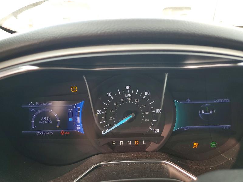 Photo 9 from auction – 2013 FORD FUSION with VIN 3FA6P0LU2DR219445