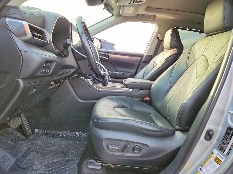 Photo 7 from auction – 2020 TOYOTA HIGHLANDER with VIN 5TDEBRCH9LS008217
