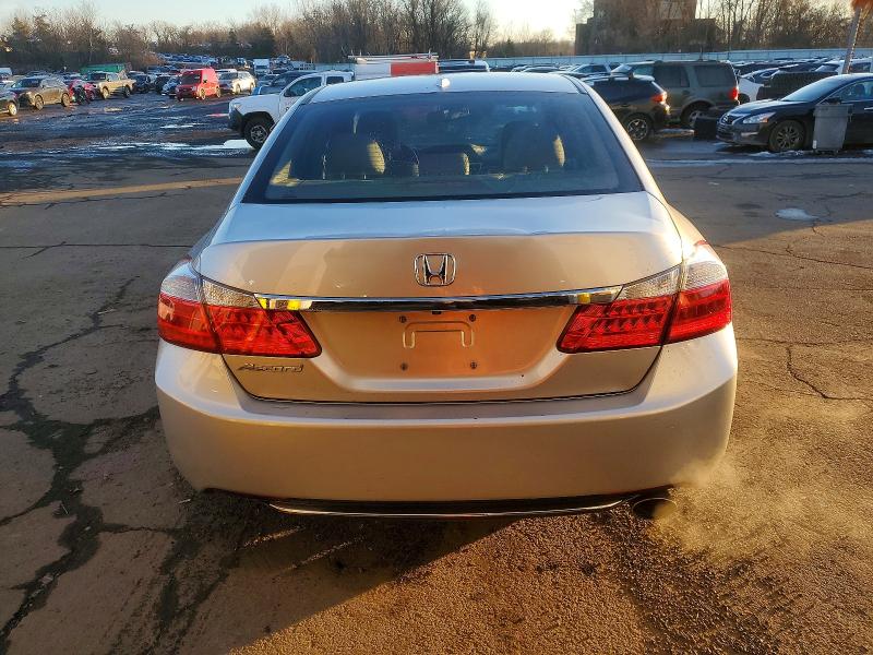Photo 6 from auction – 2015 HONDA ACCORD EXL with VIN 1HGCR2F88FA058938