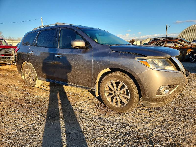 Photo 4 from auction – 2015 NISS PATHFINDER with VIN 5N1AR2MM1FC671554