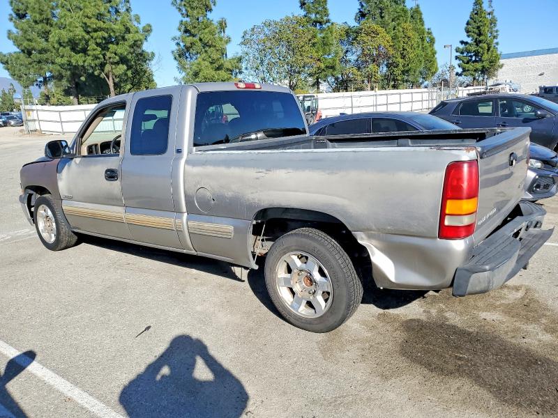 Photo 2 from auction – 2002 CHEVROLET SILVERADO with VIN 2GCEC19V721353019