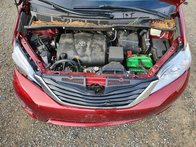 Photo 12 from auction – 2017 TOYOTA SIENNA LE with VIN 5TDKZ3DC6HS791437