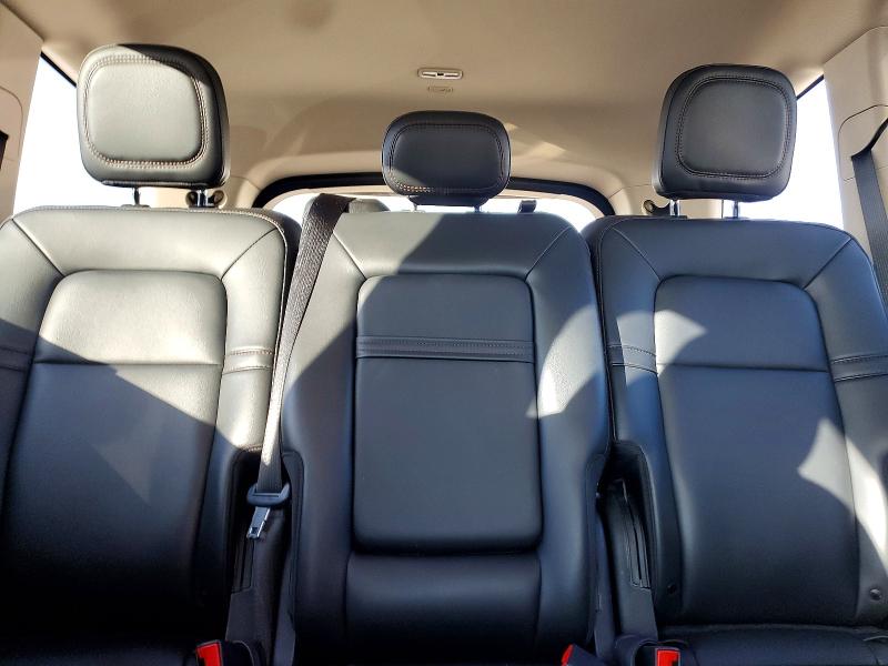 Photo 10 from auction – 2023 LINCOLN AVIATOR with VIN 5LM5J0XC8PGL00074
