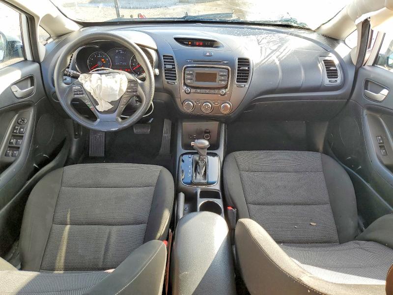 Photo 8 from auction – 2018 KIA FORTE LX with VIN 3KPFK4A76JE261097