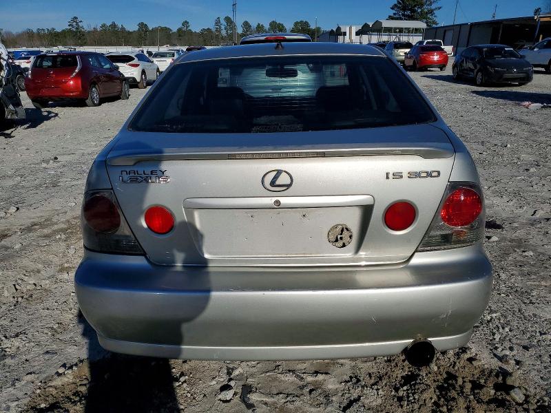 Photo 6 from auction – 2002 LEXUS IS 300 with VIN JTHBD192920047567