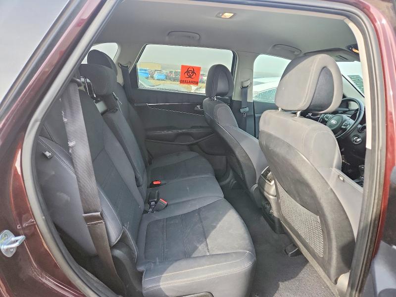 Photo 10 from auction – 2016 KIA SORENTO LX with VIN 5XYPGDA34GG078733
