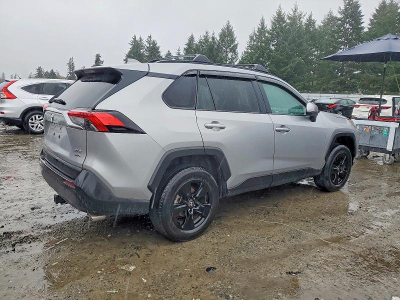 Photo 3 from auction – 2022 TOYOTA RAV4 XLE with VIN 2T3P1RFV3NW263072