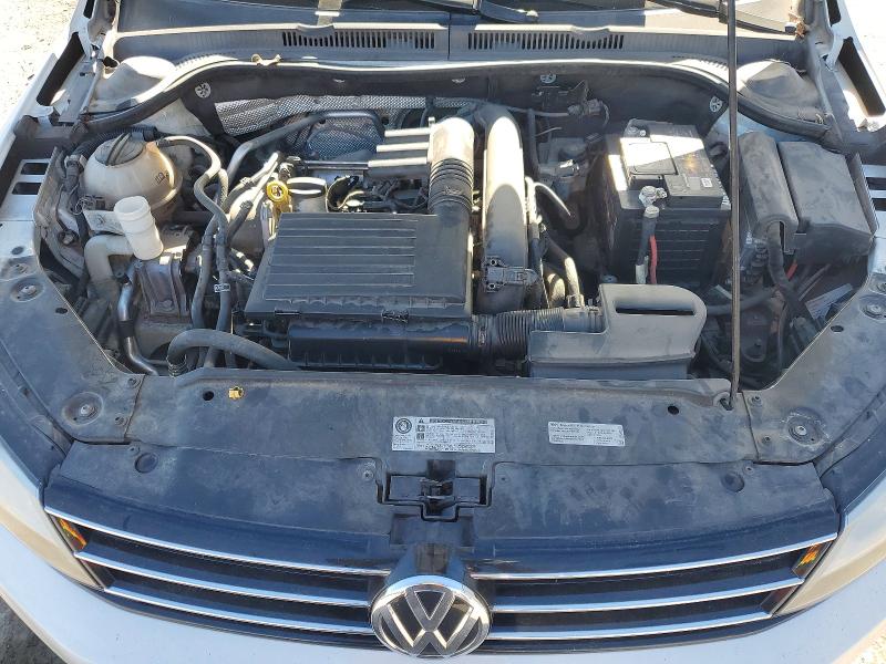 Photo 11 from auction – 2017 VOLKSWAGEN JETTA S with VIN 3VW2B7AJ7HM207929