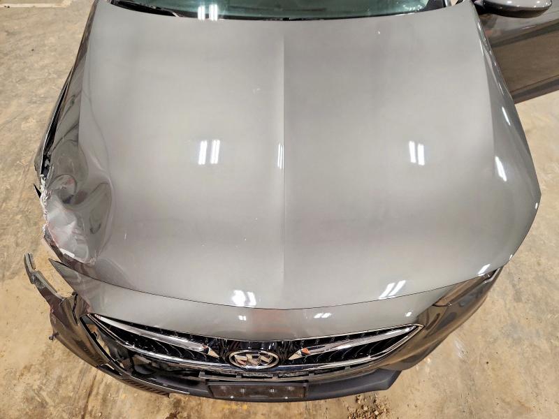 Photo 11 from auction – 2018 BUICK REGAL with VIN W04GM6SX7J1127494