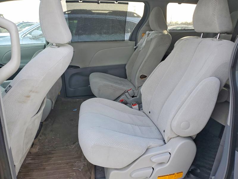 Photo 11 from auction – 2011 TOYOTA SIENNA LE with VIN 5TDKK3DC0BS094812