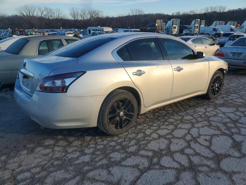 Photo 3 from auction – 2012 NISSAN MAXIMA S with VIN 1N4AA5AP7CC836424