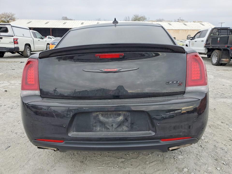 Photo 6 from auction – 2023 CHRYSLER 300 with VIN 2C3CCABT2PH556256
