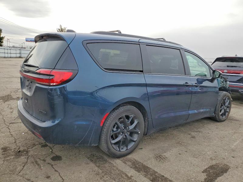 Photo 3 from auction – 2025 CHRYSLER PACIFICA L with VIN 2C4RC1GG9SR562866