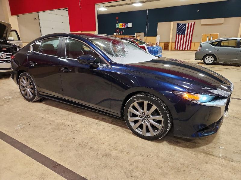 Photo 4 from auction – 2019 MAZDA 3 with VIN 3MZBPADL2KM107594