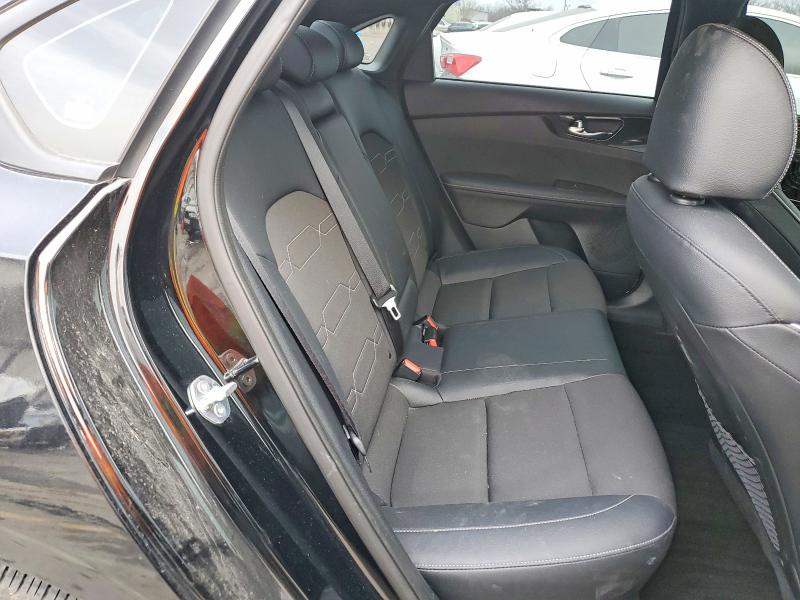 Photo 10 from auction – 2024 KIA FORTE with VIN 3KPF54AD2RE830097