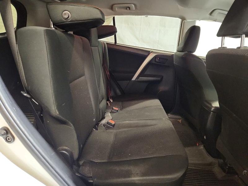 Photo 11 from auction – 2018 TOYOTA RAV4 LE with VIN JTMBFREV0JJ205393