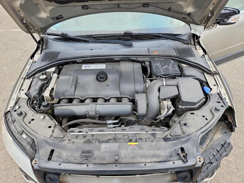 Photo 11 from auction – 2012 VOLVO XC70 3.2 with VIN YV4952BLXC1126437