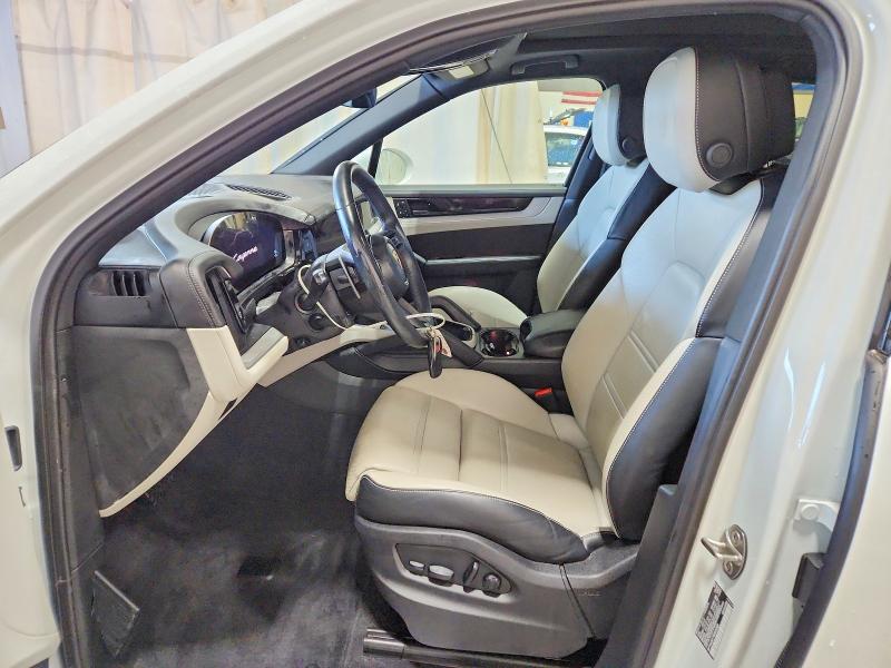 Photo 7 from auction – 2024 PORSCHE CAYENNE with VIN WP1AA2AY7RDA04505