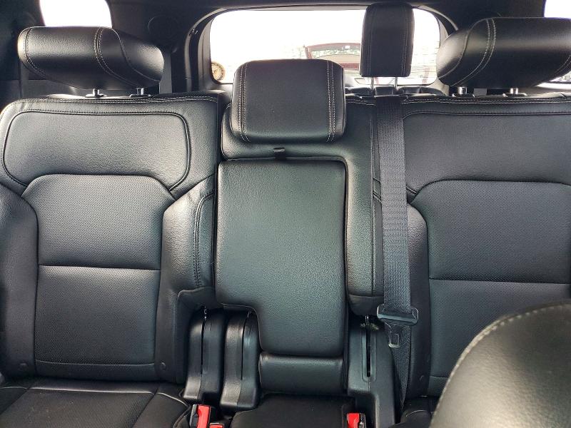 Photo 10 from auction – 2016 FORD EXPLORER L with VIN 1FM5K8FH0GGC80477