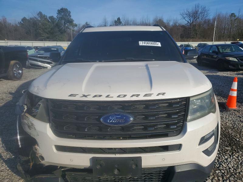Photo 5 from auction – 2017 FORD EXPLORER with VIN 1FM5K8GT5HGB37657