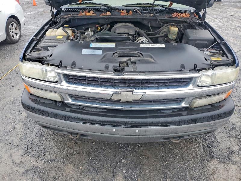 Photo 11 from auction – 2000 CHEVROLET SUBURBAN K with VIN 3GNFK16T3YG174994