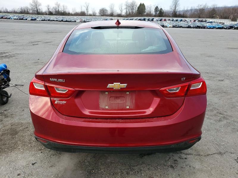 Photo 6 from auction – 2018 CHEVROLET MALIBU LT with VIN 1G1ZD5ST8JF244888