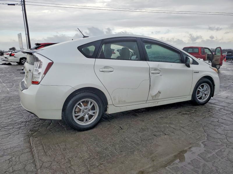 صورة رقم 3 من المزاد - 2011 TOYOTA PRIUS مع VIN JTDKN3DU2B5295925