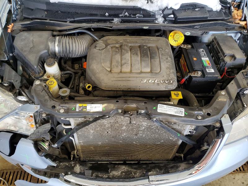 Photo 12 from auction – 2016 CHRYSLER TOWN & COU with VIN 2C4RC1BG0GR208197