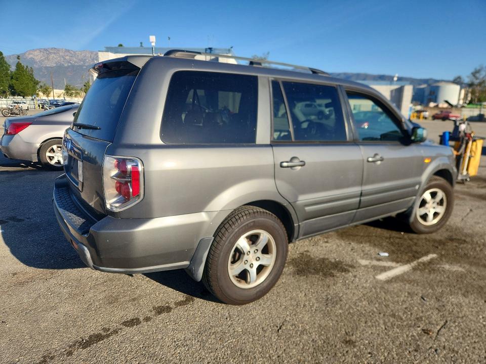 Photo 3 from auction – 2007 HONDA PILOT EXL with VIN 5FNYF28537B006187