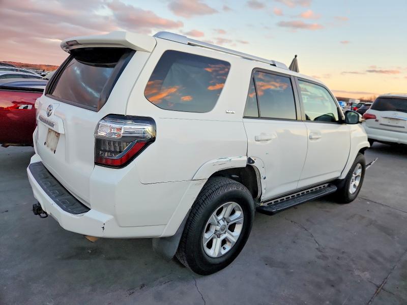 Photo 3 from auction – 2014 TOYOTA 4RUNNER SR with VIN JTEZU5JR6E5074793